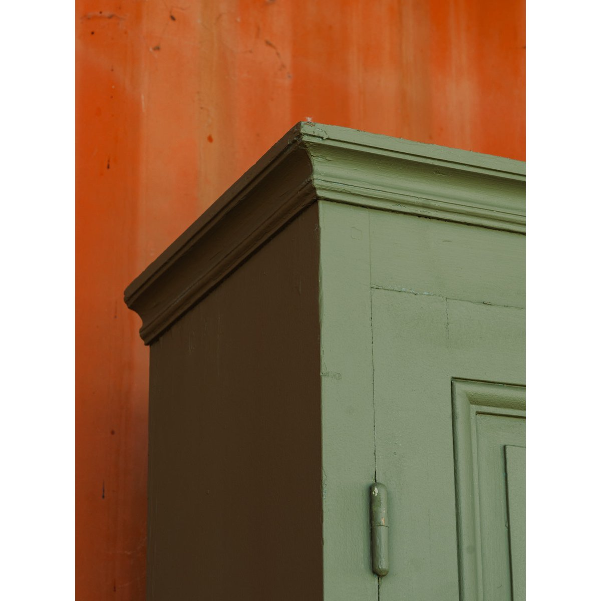 Armoire en bois kaki Blandine N°451 - Bon état kaki, DEBONGOUT