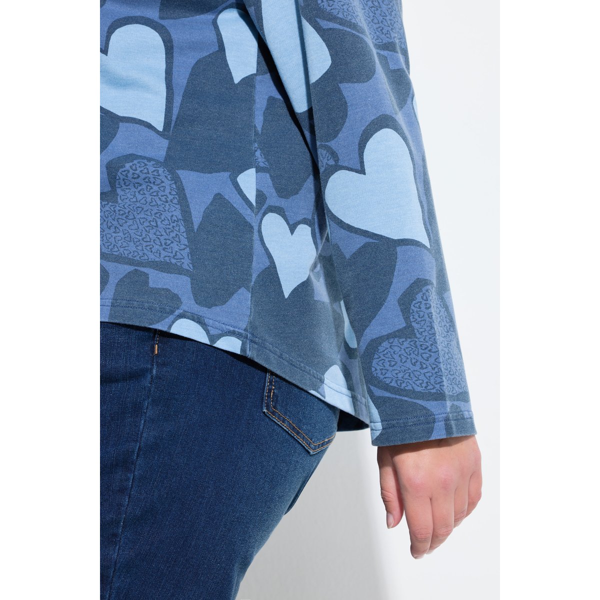 Sweat-shirt coupe évasée, motif cœurs bleu atlantique, ULLA POPKEN