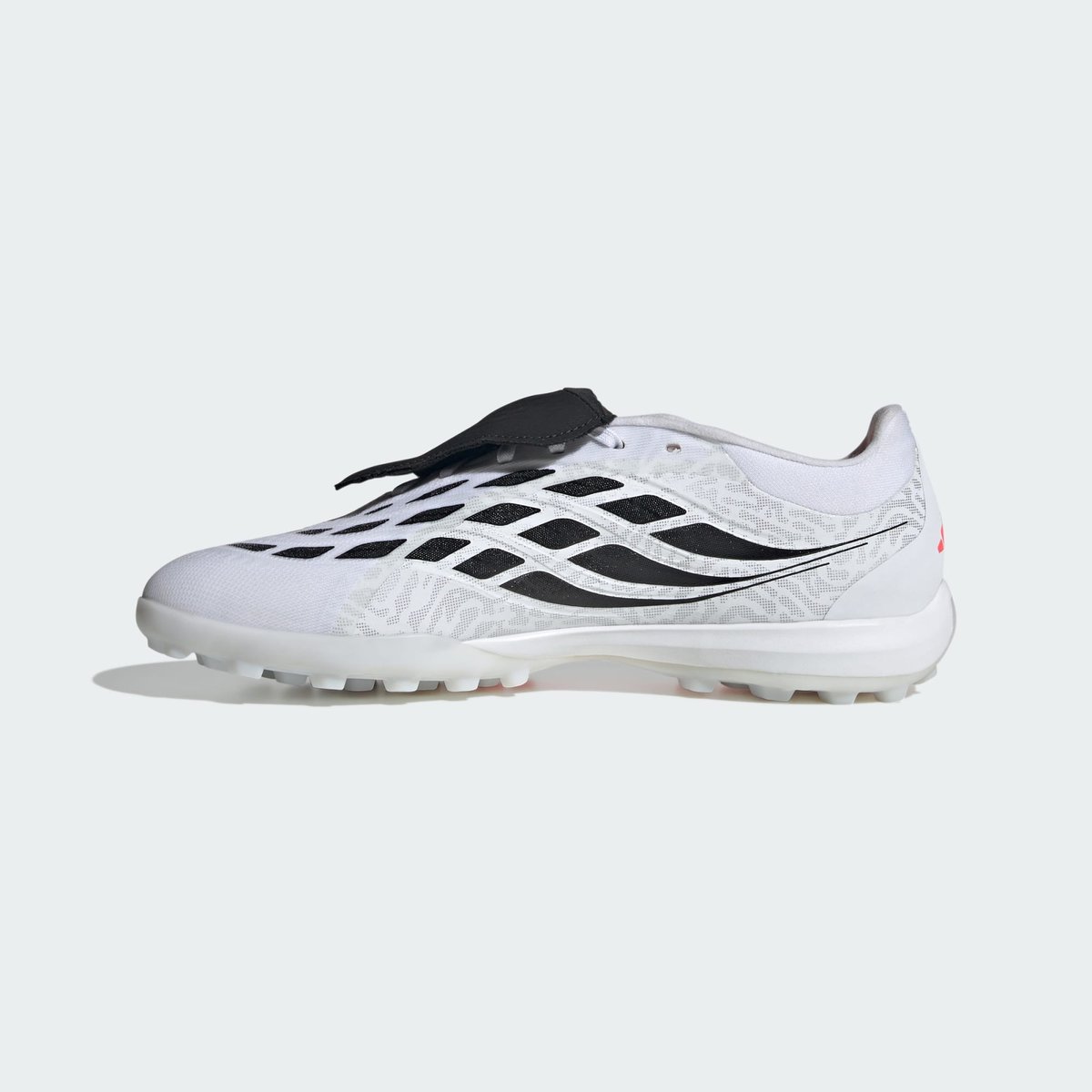 Chaussure De Football Languette Rabattue Predator Pro Turf Chaussure De Football Languette Rabattue Predator Pro Turf cloud white / solar turbo / core black, adidas Performance