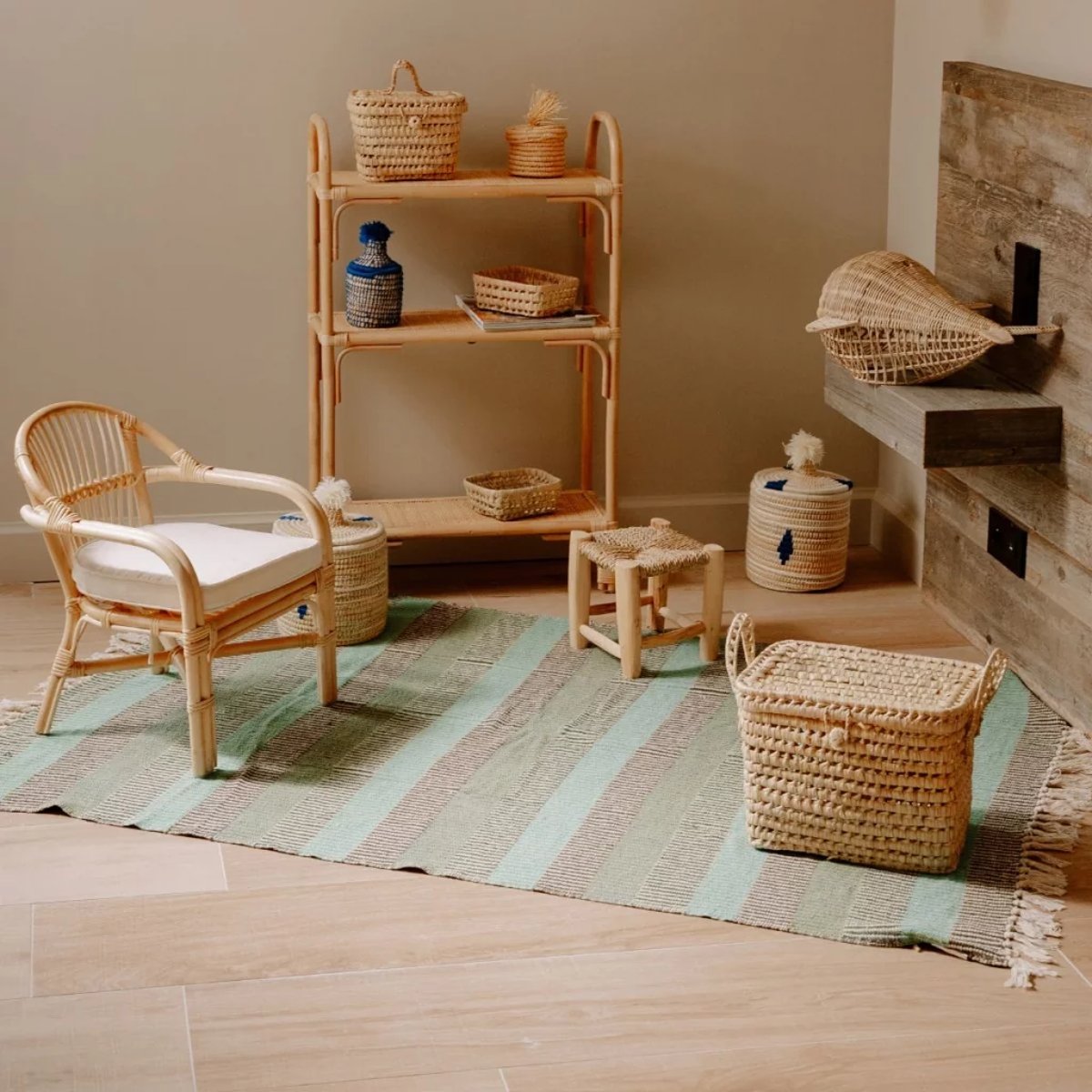 Mini tabouret enfant vintage en bois et doum naturel, HYDILE