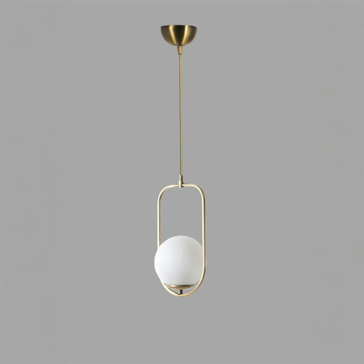 Suspension design dorée 1 globe verre dépoli sur cadre SIERRE doré, PIER IMPORT