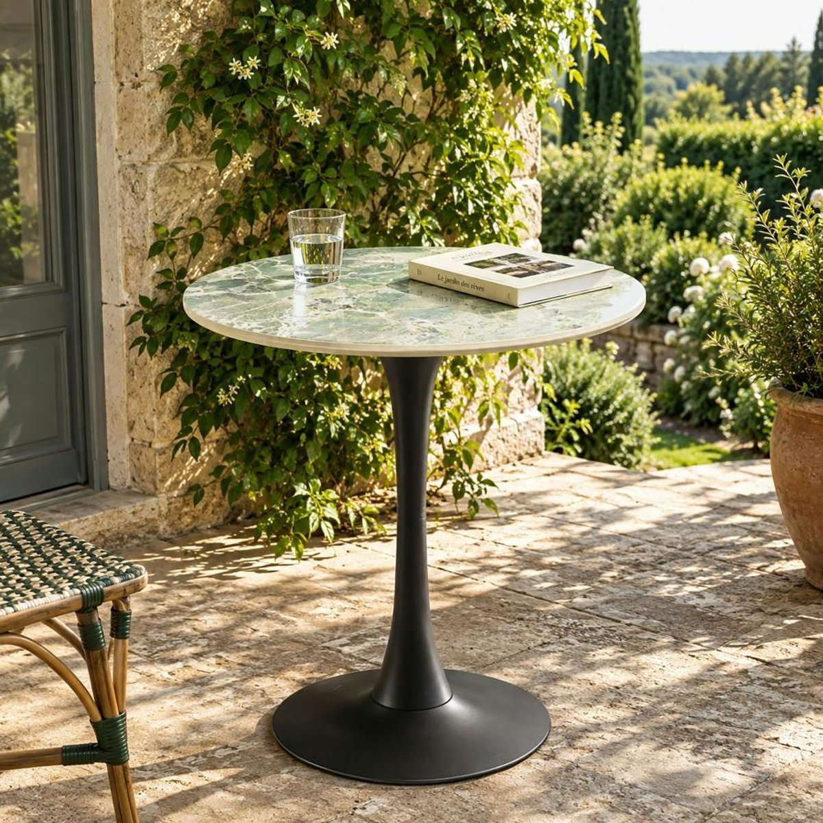 Table bistrot D70cm en céramique marbré vert pied tulipe BELLUNE vert, PIER IMPORT