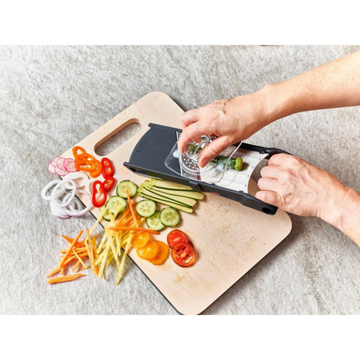 Mandoline et julienne Komi 2018.00 noir, DE BUYER