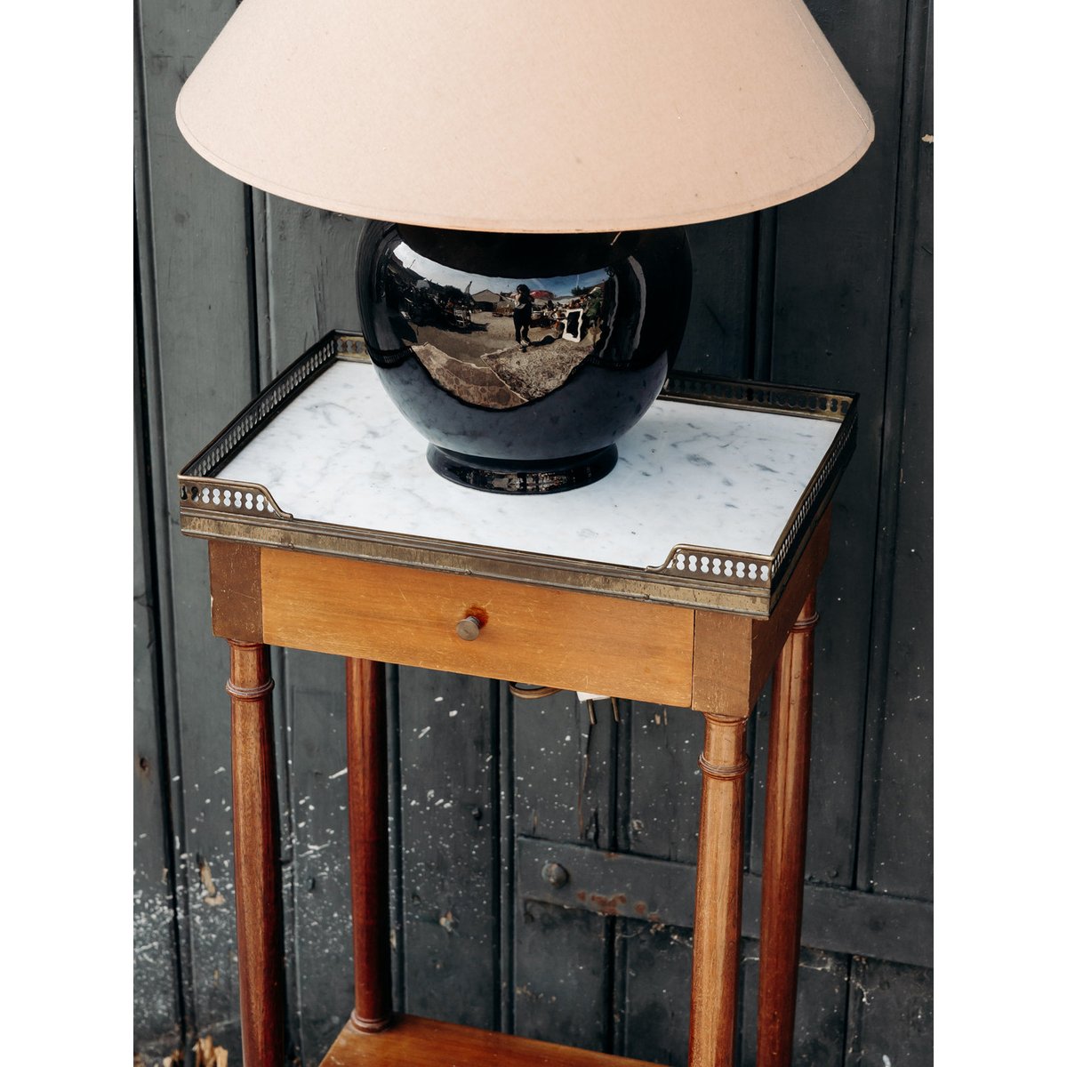 Chevet en bois et marbre Odile N°510 - Bon état bois, DEBONGOUT