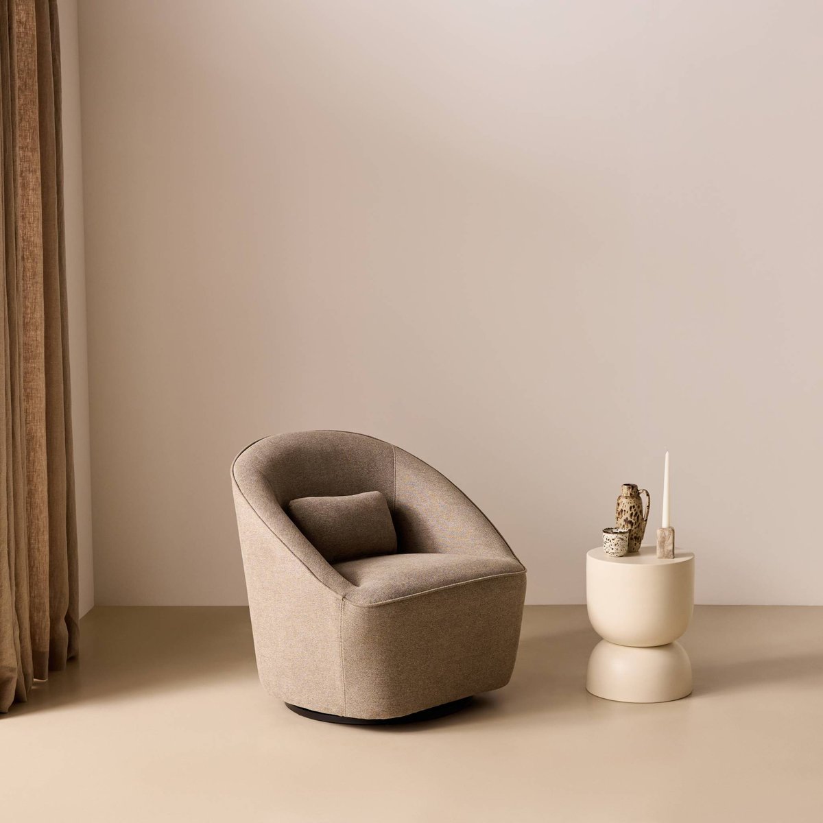 Fauteuil pivotant 360 avec coussin tissu LANA gris foncé, SWEEEK