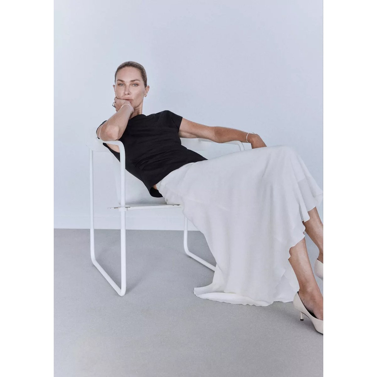 T-shirt coton bas asymétrique noir, MANGO