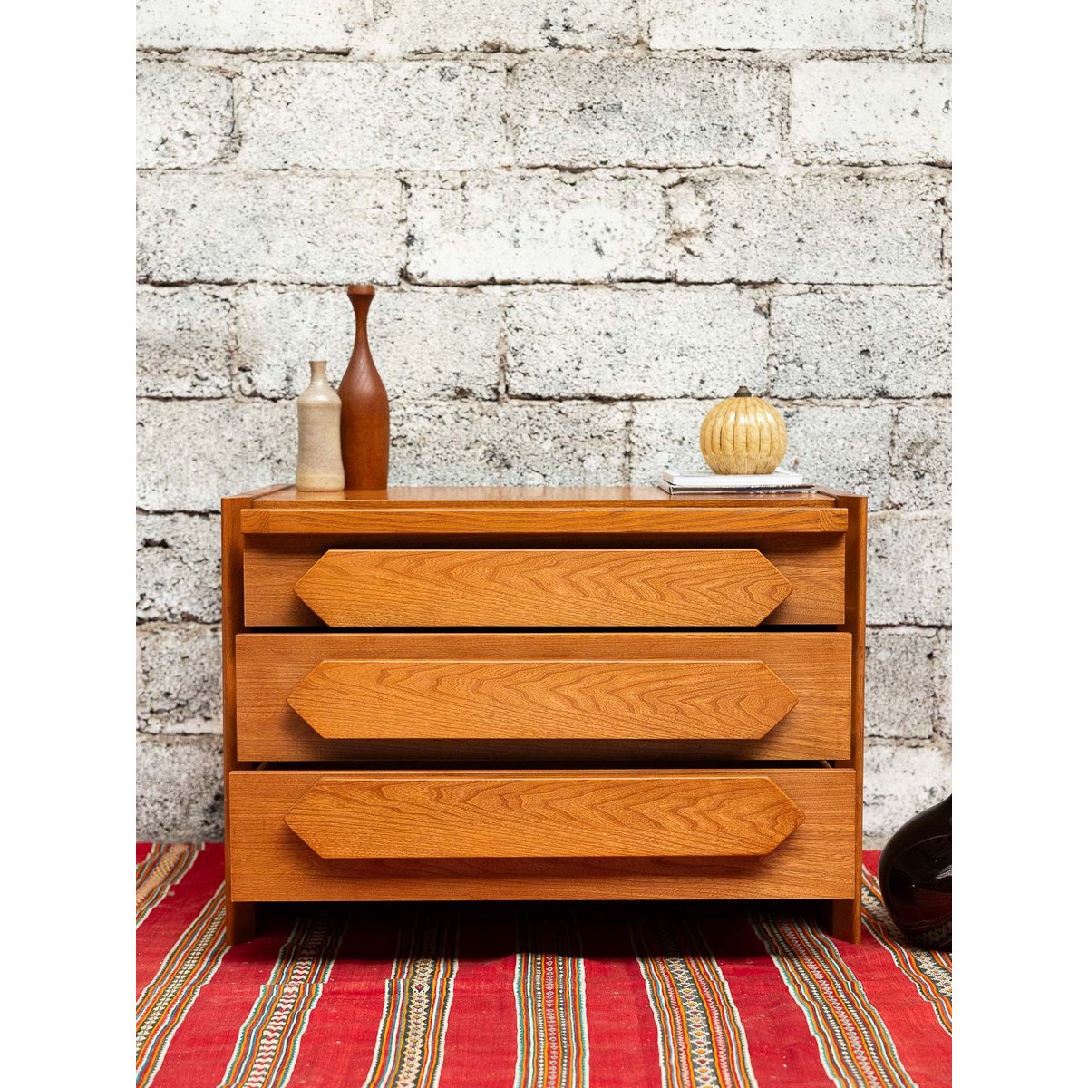 Commode en bois massif Olga N°710 - Bon état bois clair, DEBONGOUT