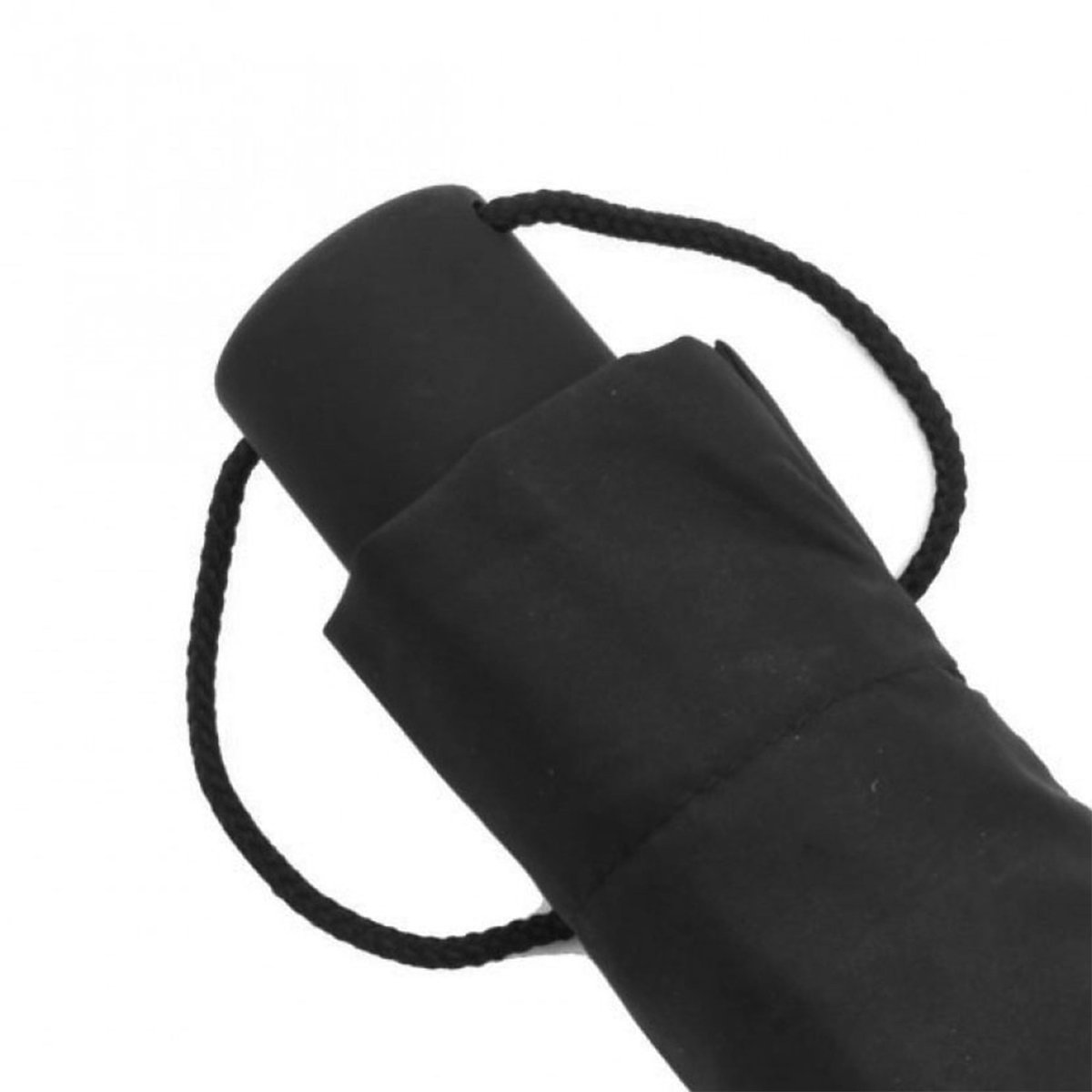 Parapluie noir, ISOTONER