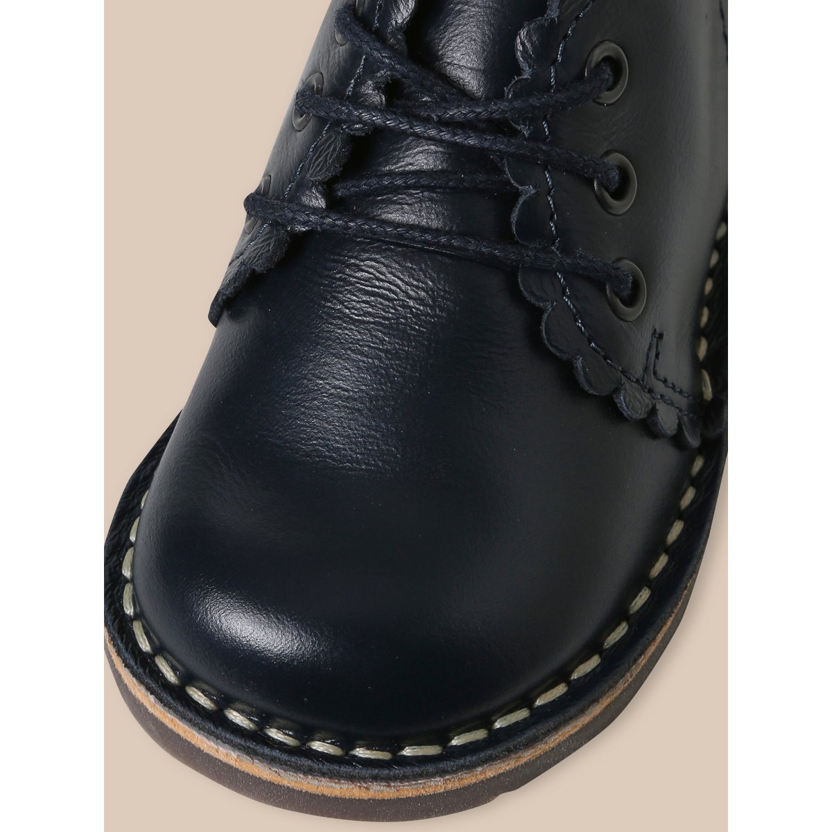 Bottines festonnées en cuir marine, CYRILLUS