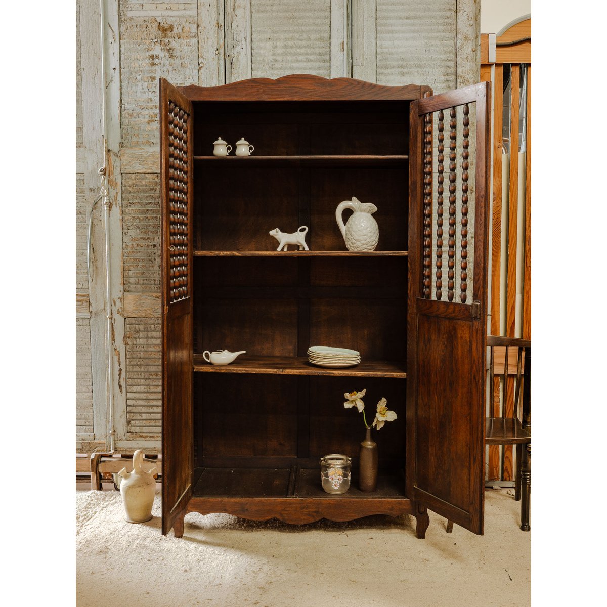Armoire en bois Blandine N°493 - Bon état bois foncé, DEBONGOUT