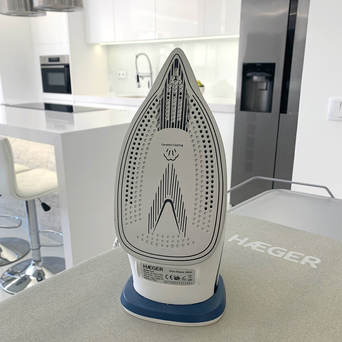 Ferro a vapor Ultra Steam, HAEGER branco/azul, HAEGER