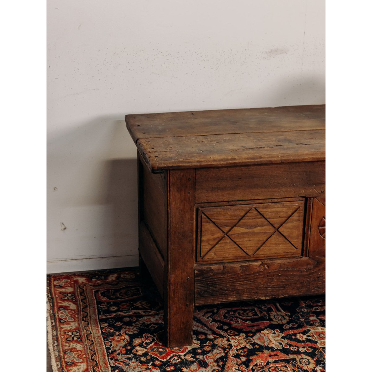 Coffre breton en chêne massif Lucien N°208 - Bon état bois foncé, DEBONGOUT