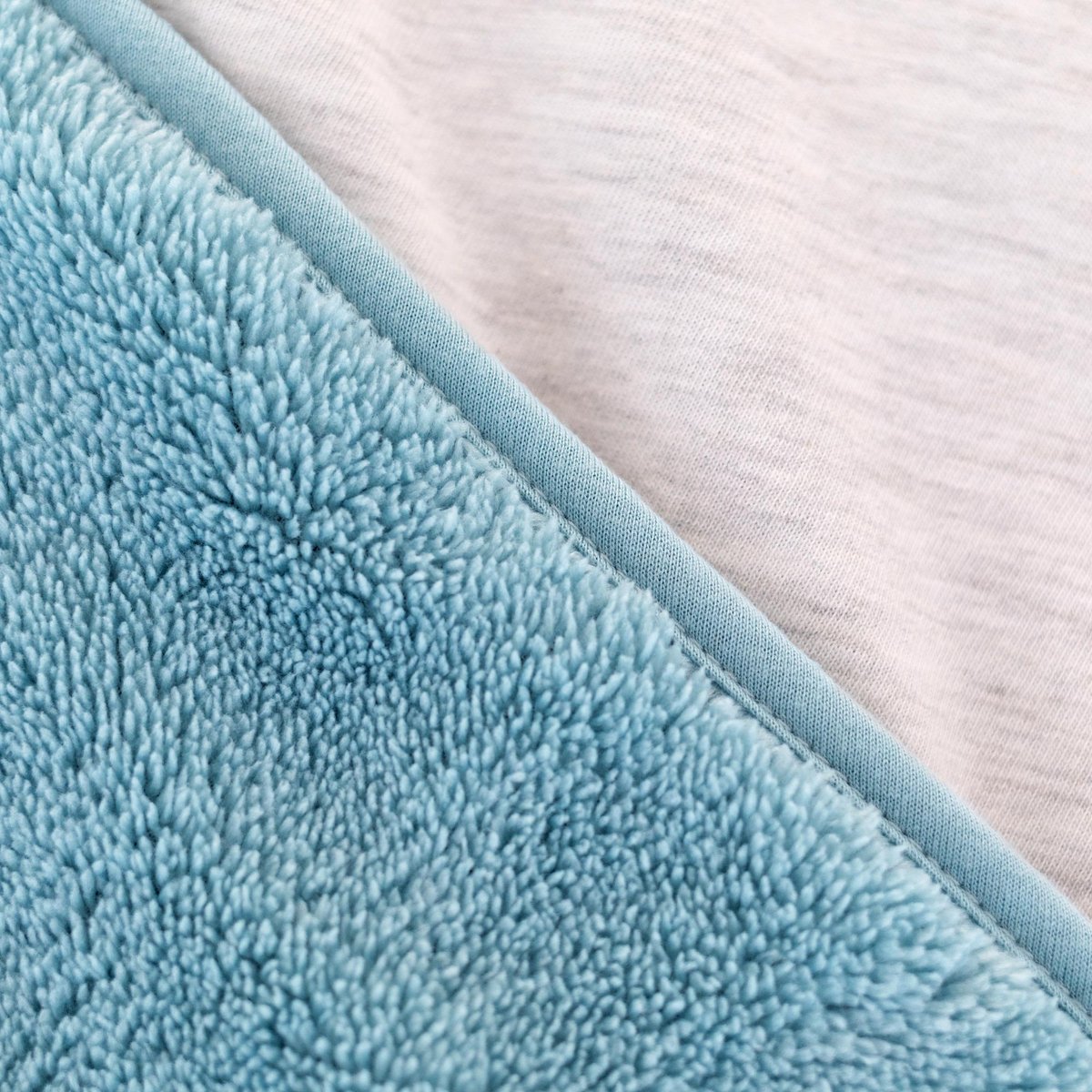 Poncho de voyage bébé pour siège auto - Moelleux douceur turquoise, BEMINI