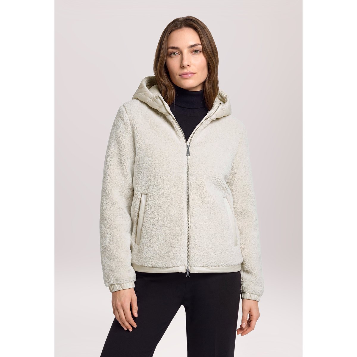 Veste en peluche à capuche blanc, BETTY BARCLAY