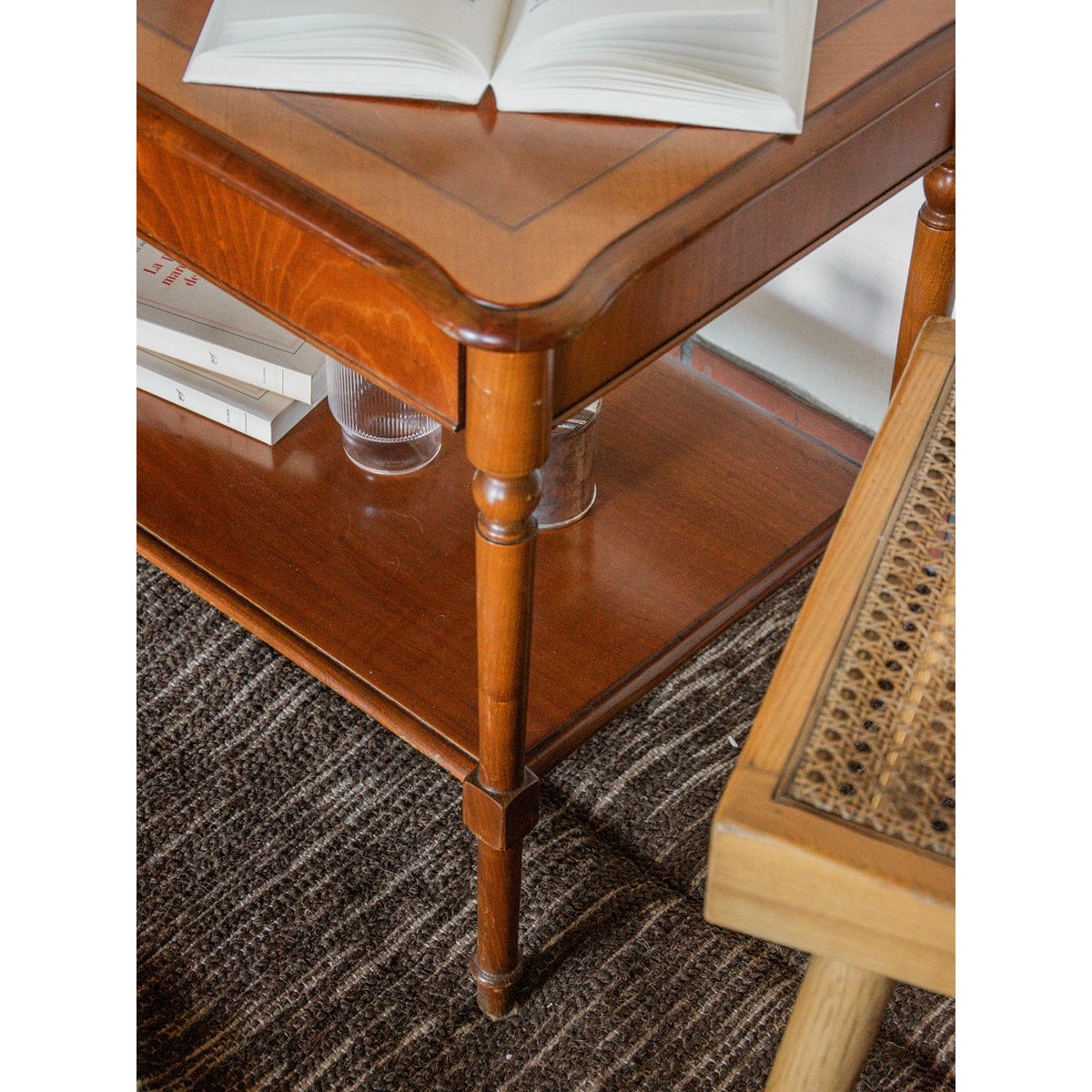 Table d'appoint en bois Francine N°363 - Bon état bois, DEBONGOUT