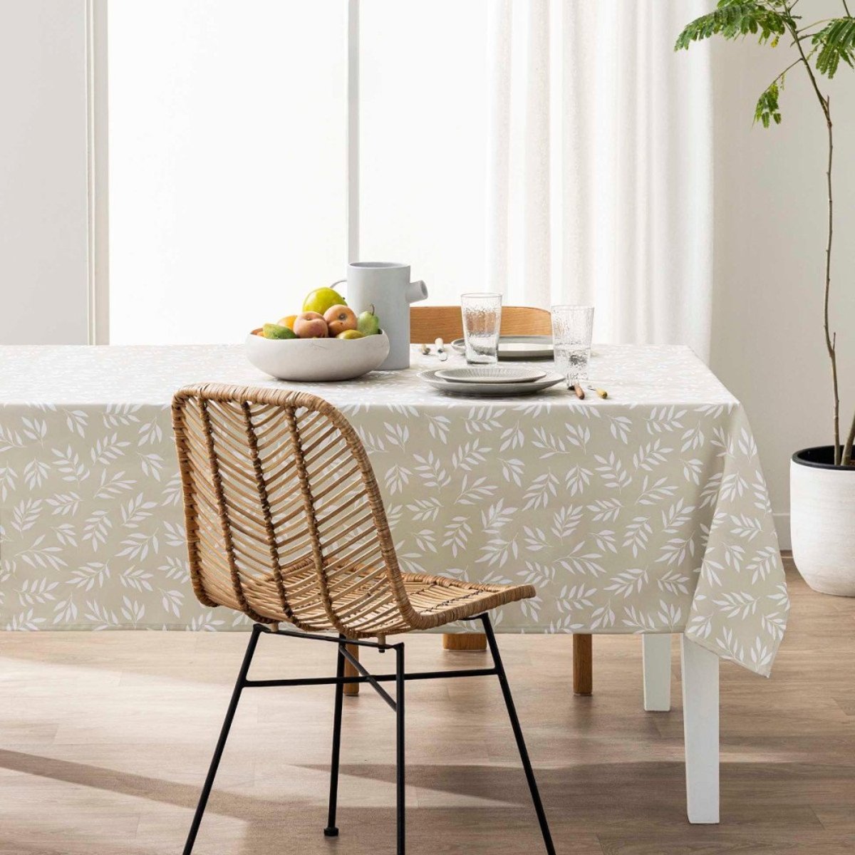 Nappe rectangulaire 145x240 antitache MILOVA naturel beige, DECORATIE