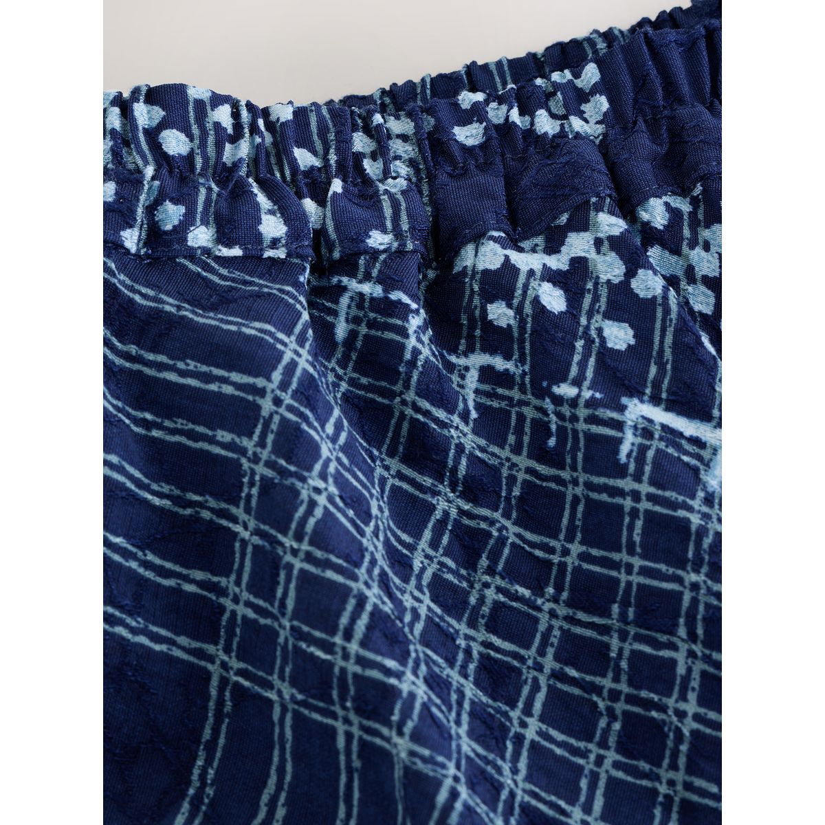 Jupe mi-longue à imprimé palmier bleu marine/blanc, NEXT
