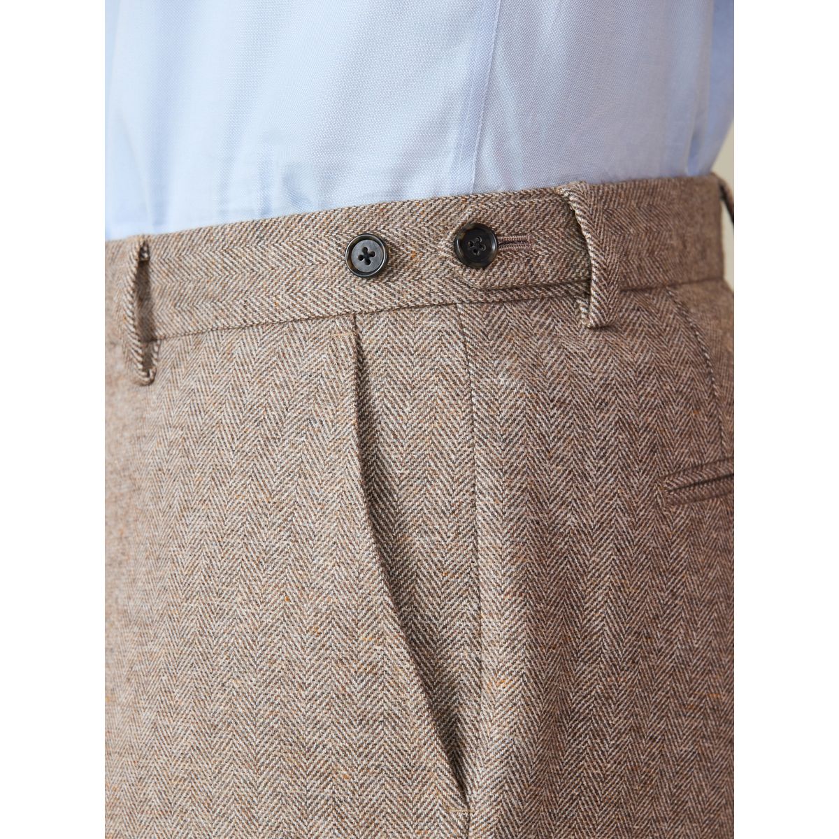 Pantalon de costume ajusté à chevrons/laine grège, NEXT