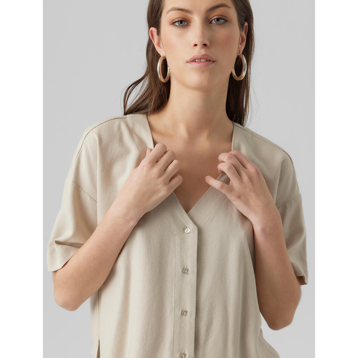 Blouse courte, encolure v, manches courtes ecru, VERO MODA