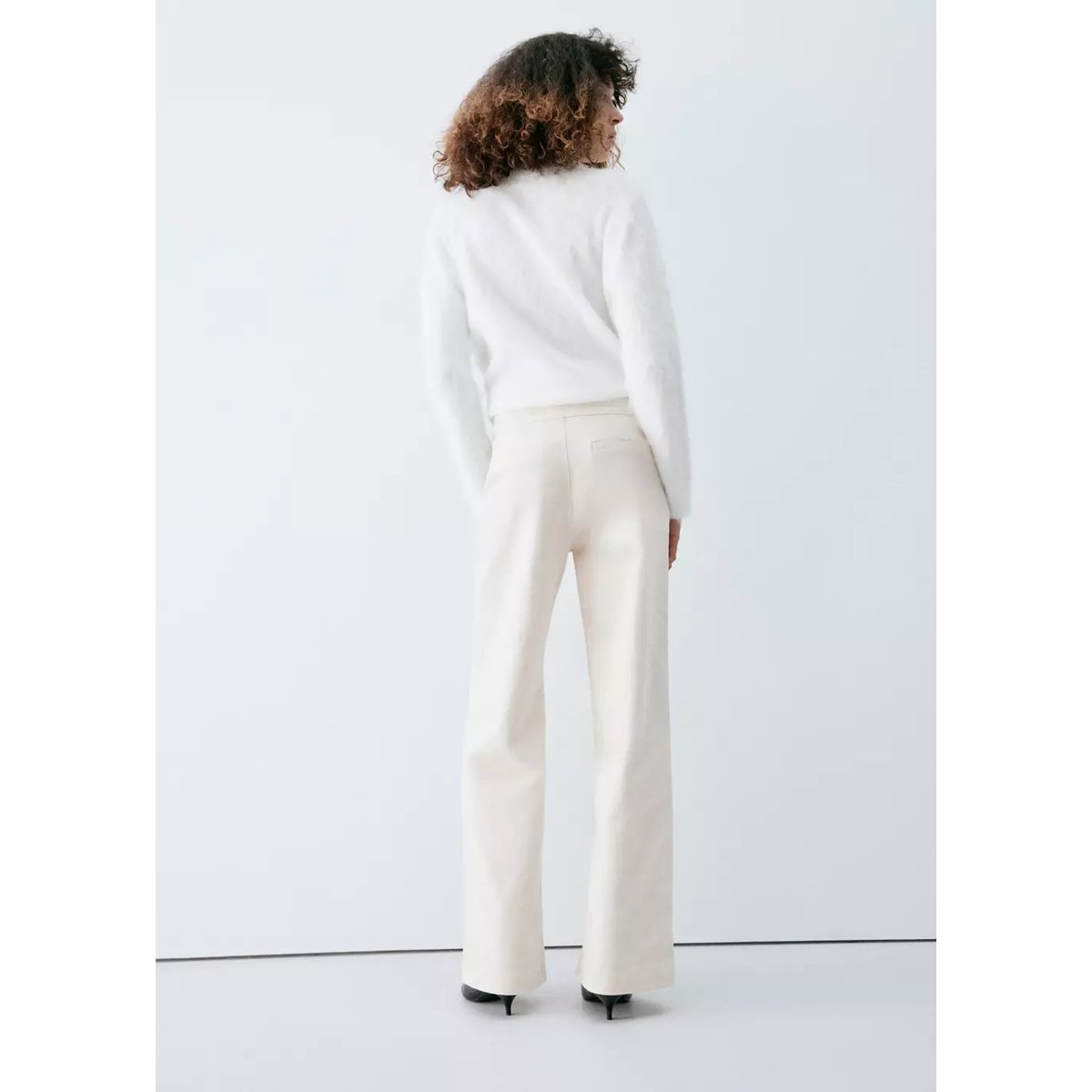 Pantalon en velours à boutons écru, MANGO
