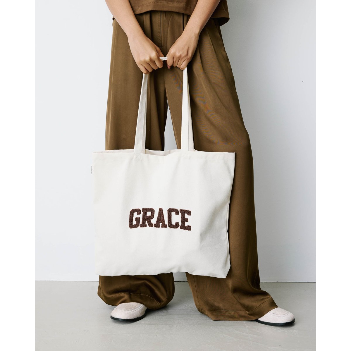 Tote bag large en toile à broderie ecru Brave ecru, GRACE & MILA