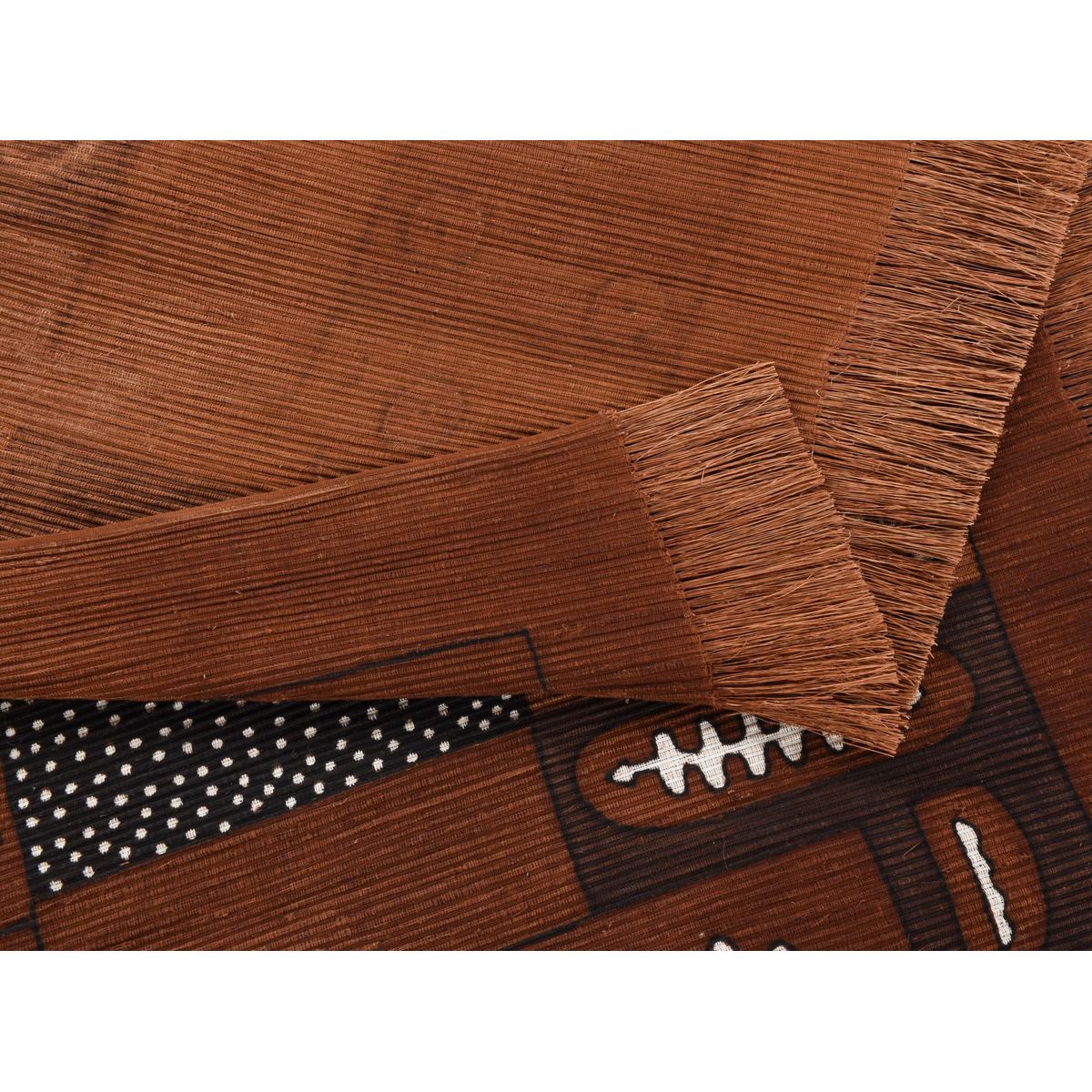 Tapis salon Bogolan fait main, plat, franges cuivre, THEKO