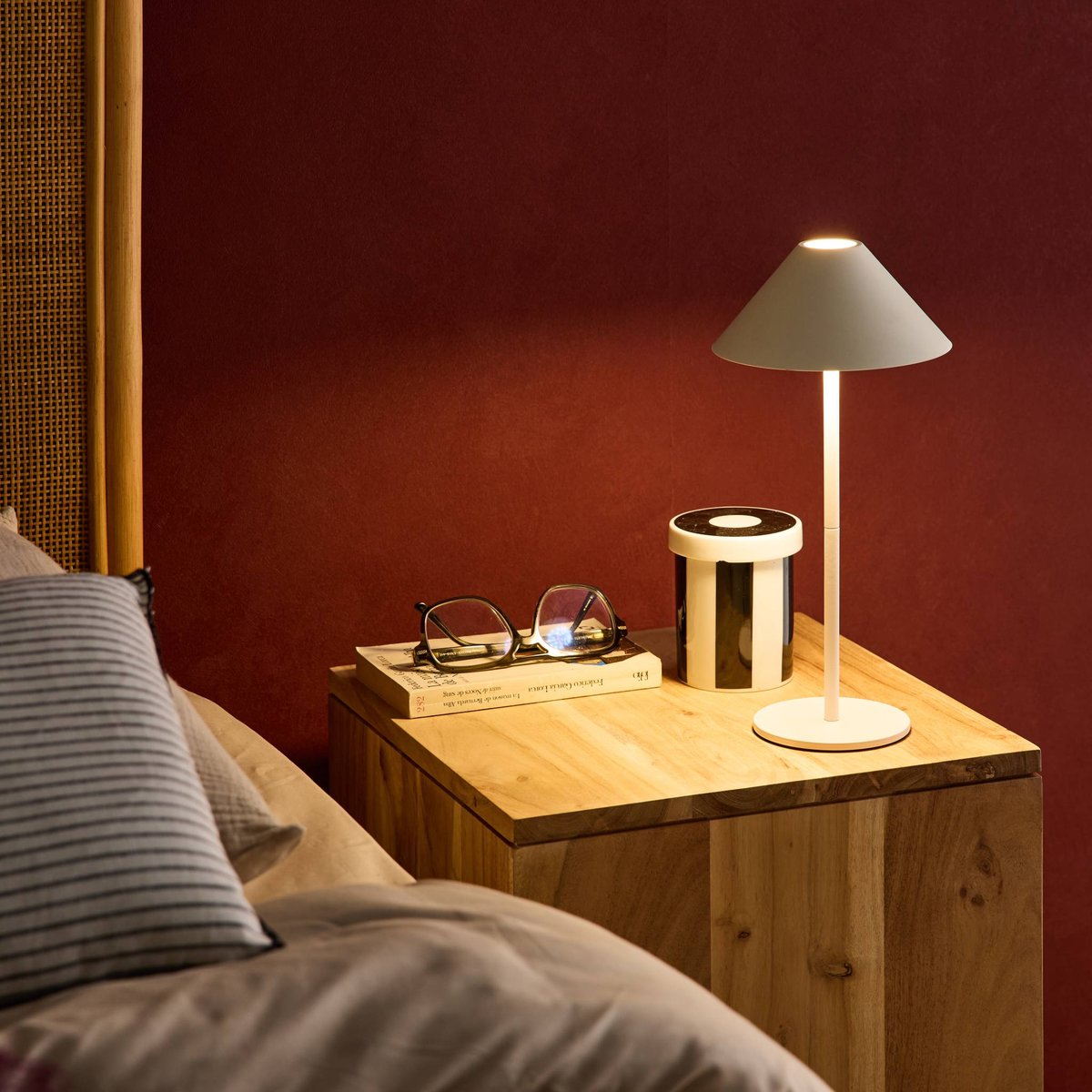 Lampe de table intérieur/extérieur LED sans fil H 32cm ADAM blanc, SWEEEK