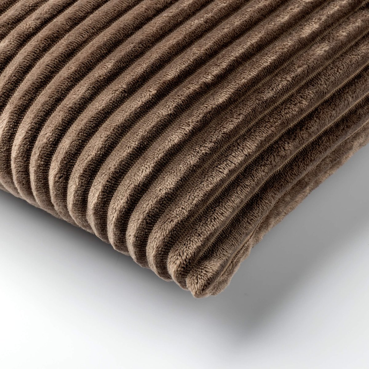 Coussin Mart taupe, DUTCH DECOR