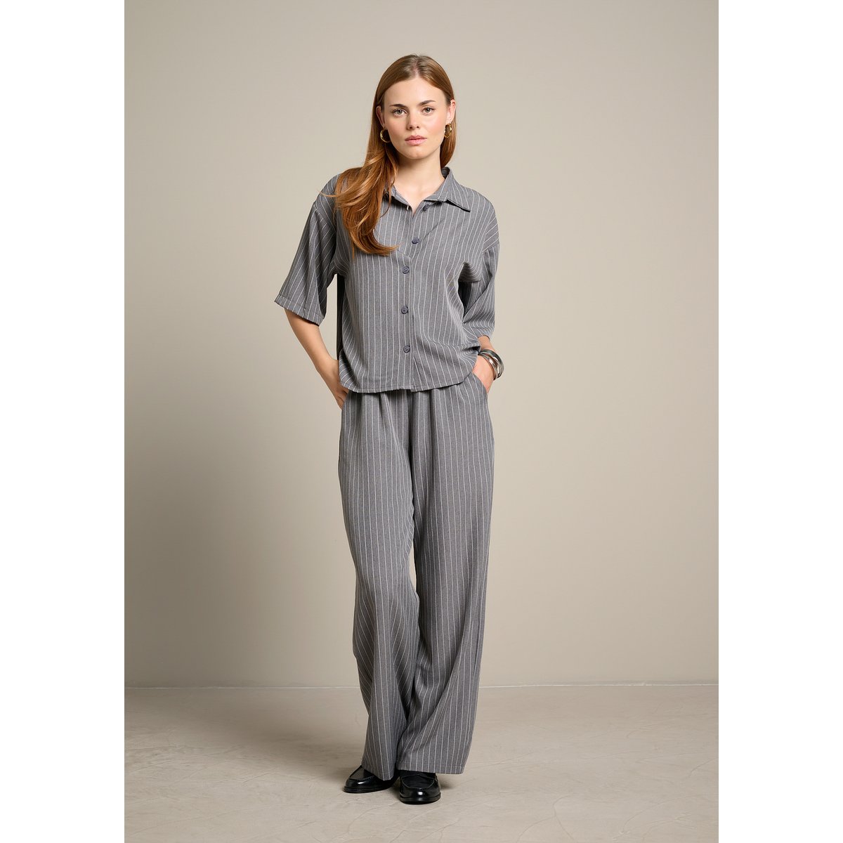 Pantalon rayé fluide gris, LOLALIZA