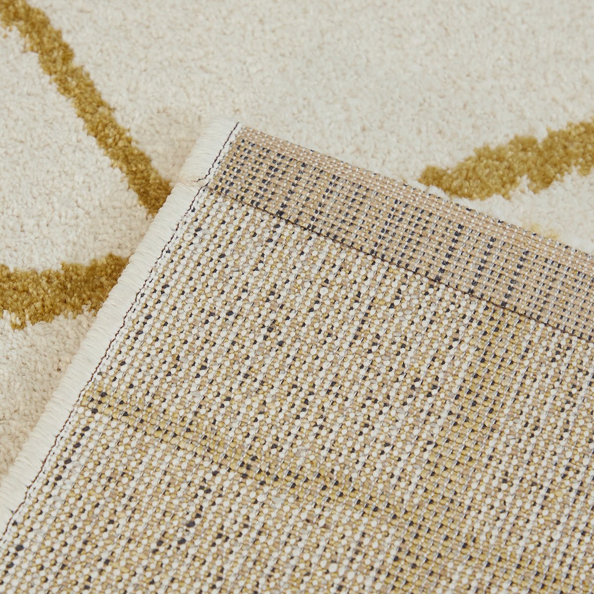 Tapis doux et design LUMEN jaune naturel, AFK LIVING