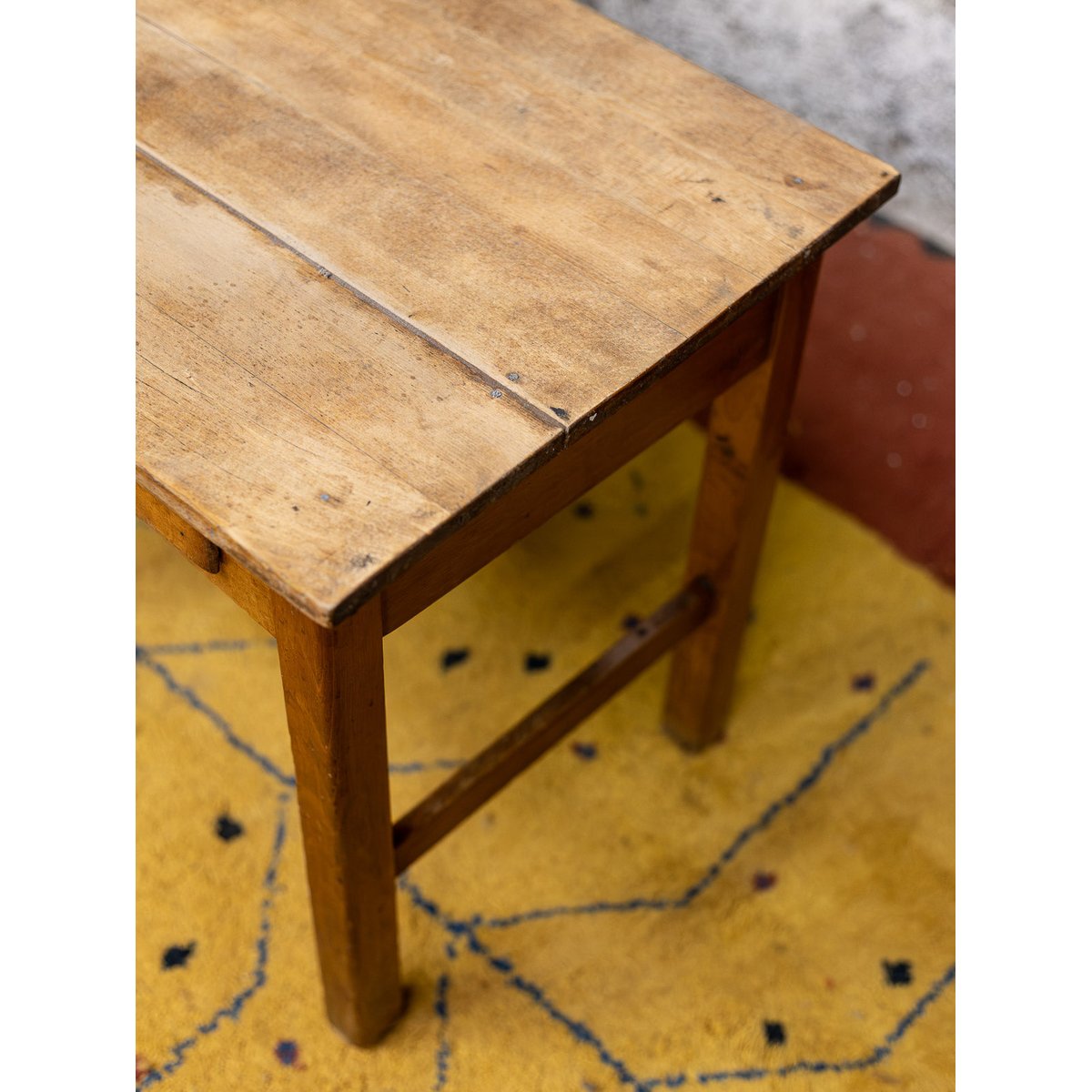 Bureau pour enfant en bois Edouard N°1122 - Bon état bois clair, DEBONGOUT