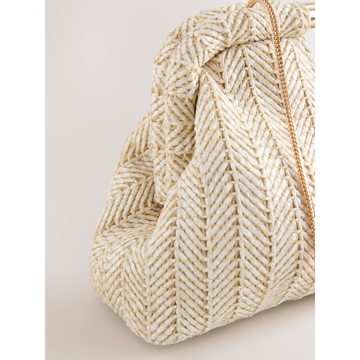 Pochette effet raphia à découpes naturel, NEXT