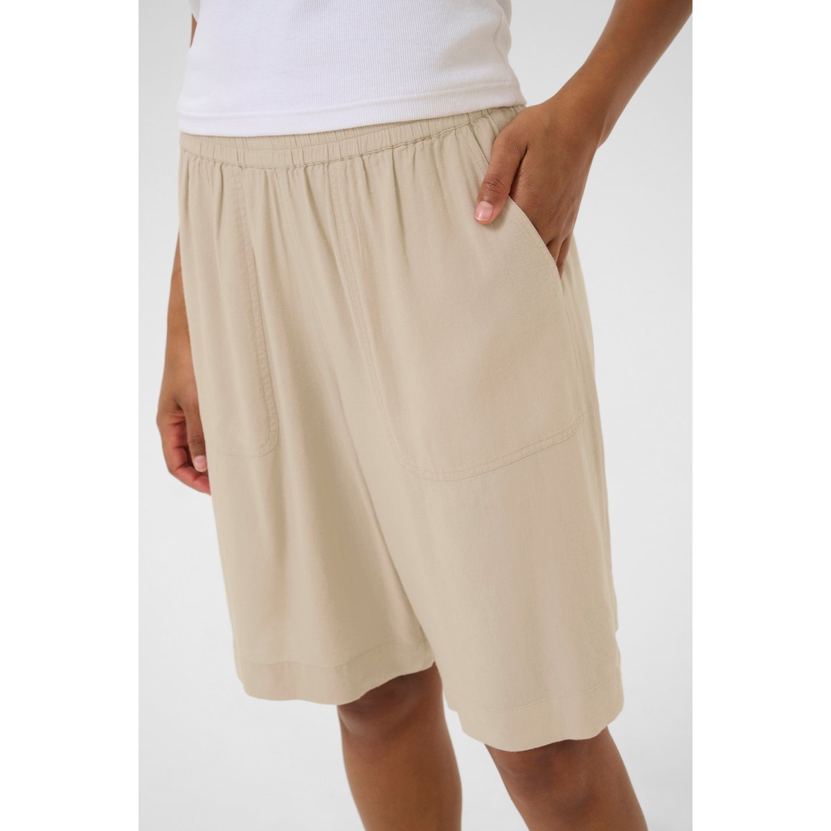 Shorts casual gris feather gray, KAFFE
