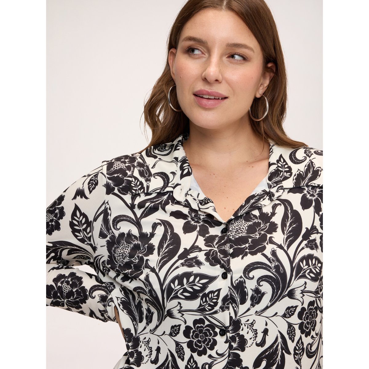 Blouse à imprimé floral avec col noir, FIORELLA RUBINO