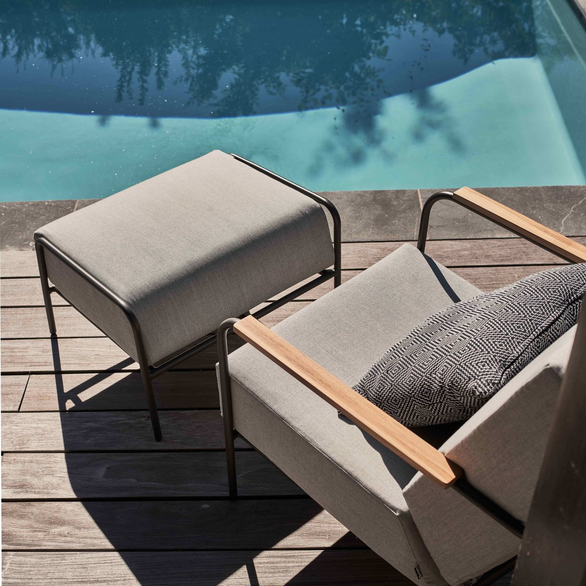 Salon de jardin 4 places en teck avec table basse, LUSAKA gris, OVIALA