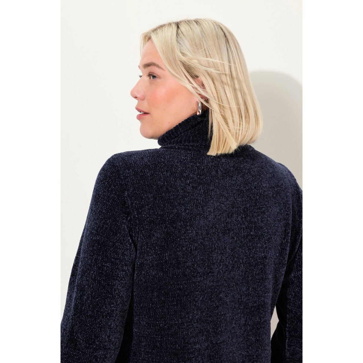 Robe en maille chenille texturée, col roulé marine, ULLA POPKEN