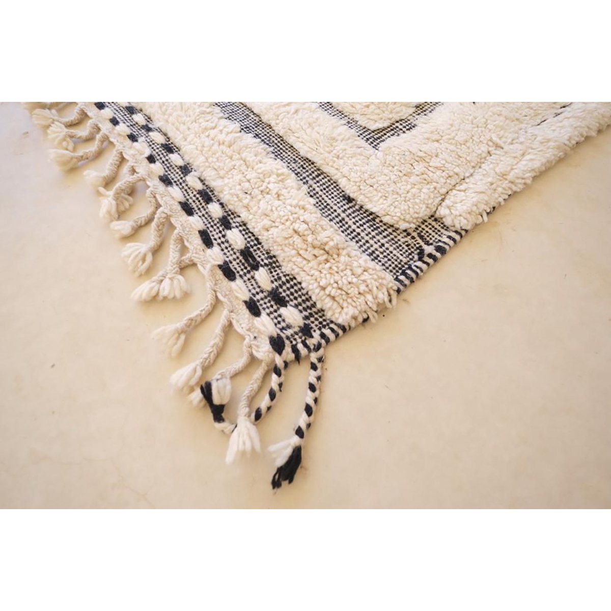 Tapis berbère marocain pure laine 144 x 255 cm beige sable, AFK LIVING