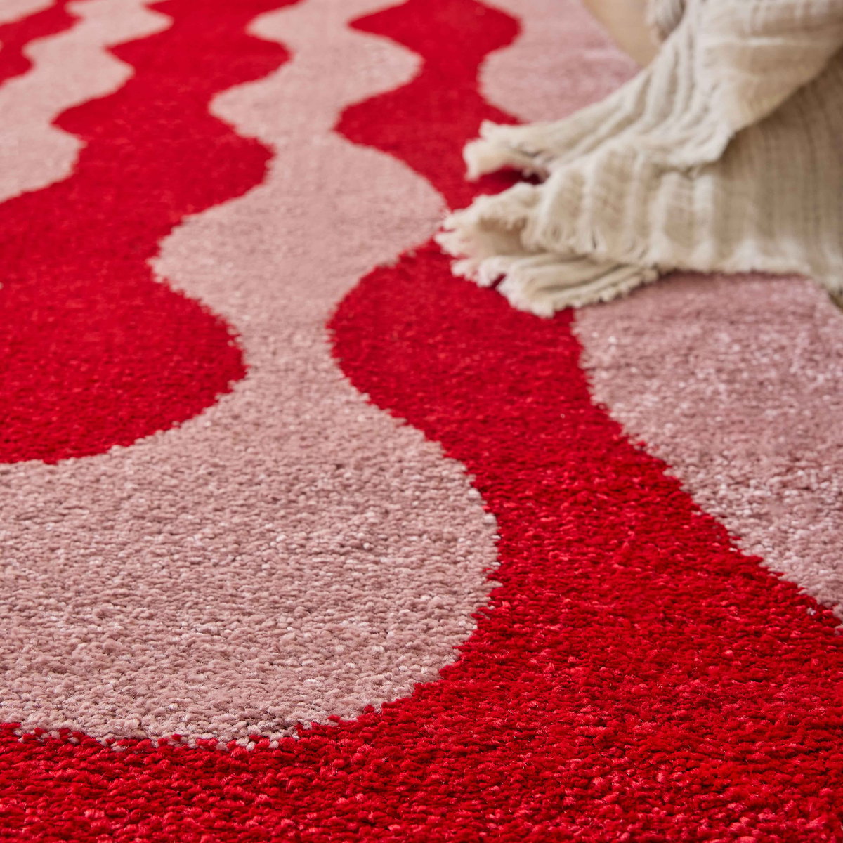 Tapis de salon rétro année 70 GROOVY rouge, NAZAR RUGS