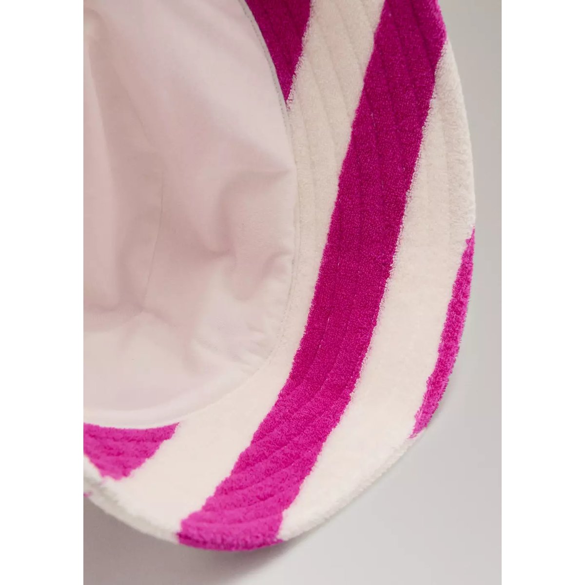 Bob en coton bouclette à rayures fuchsia, MANGO