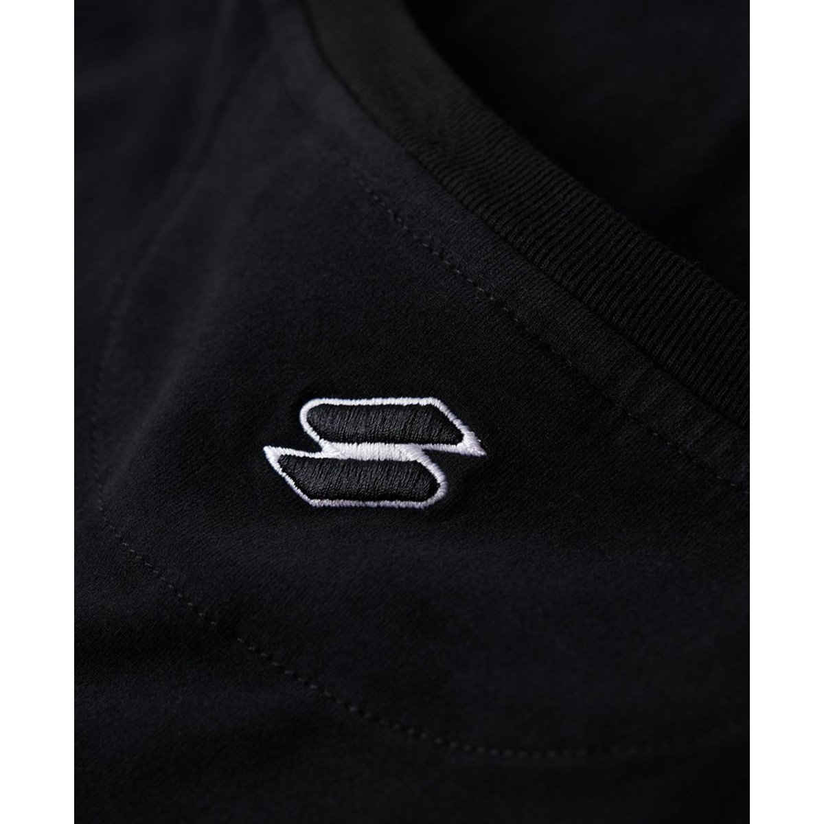 Haut ajusté à motif Sport Luxe noir, SUPERDRY