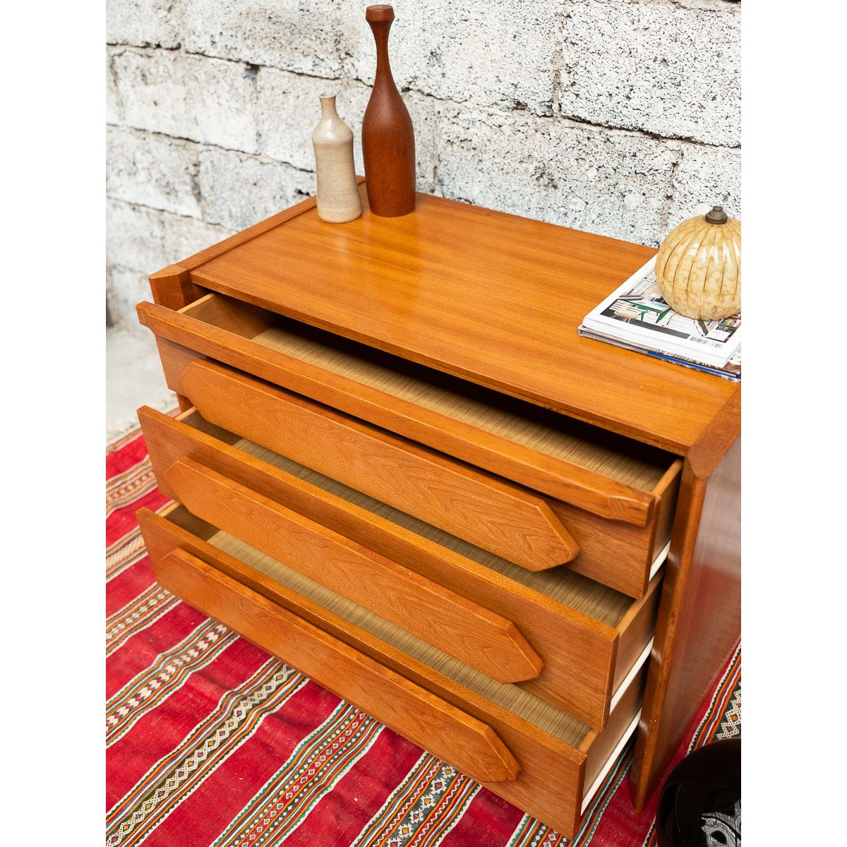 Commode en bois massif Olga N°710 - Bon état bois clair, DEBONGOUT