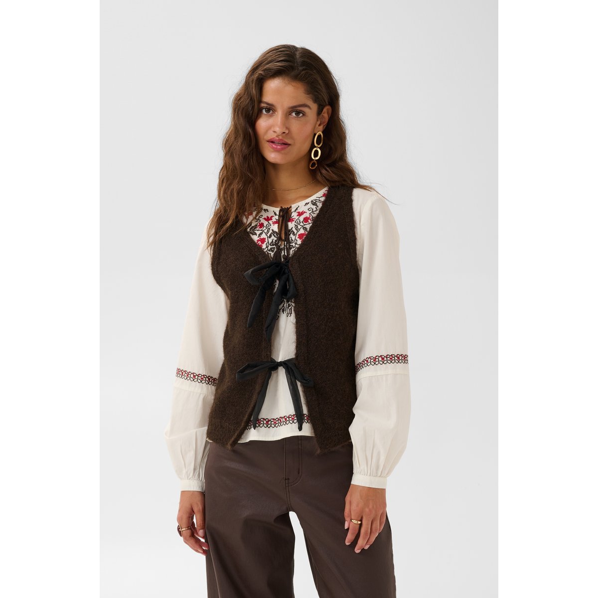 Manteau tricoté marron java, CREAM