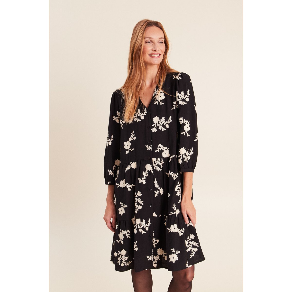 Robe courte évasée col v manches 3/4 noir, BREAL