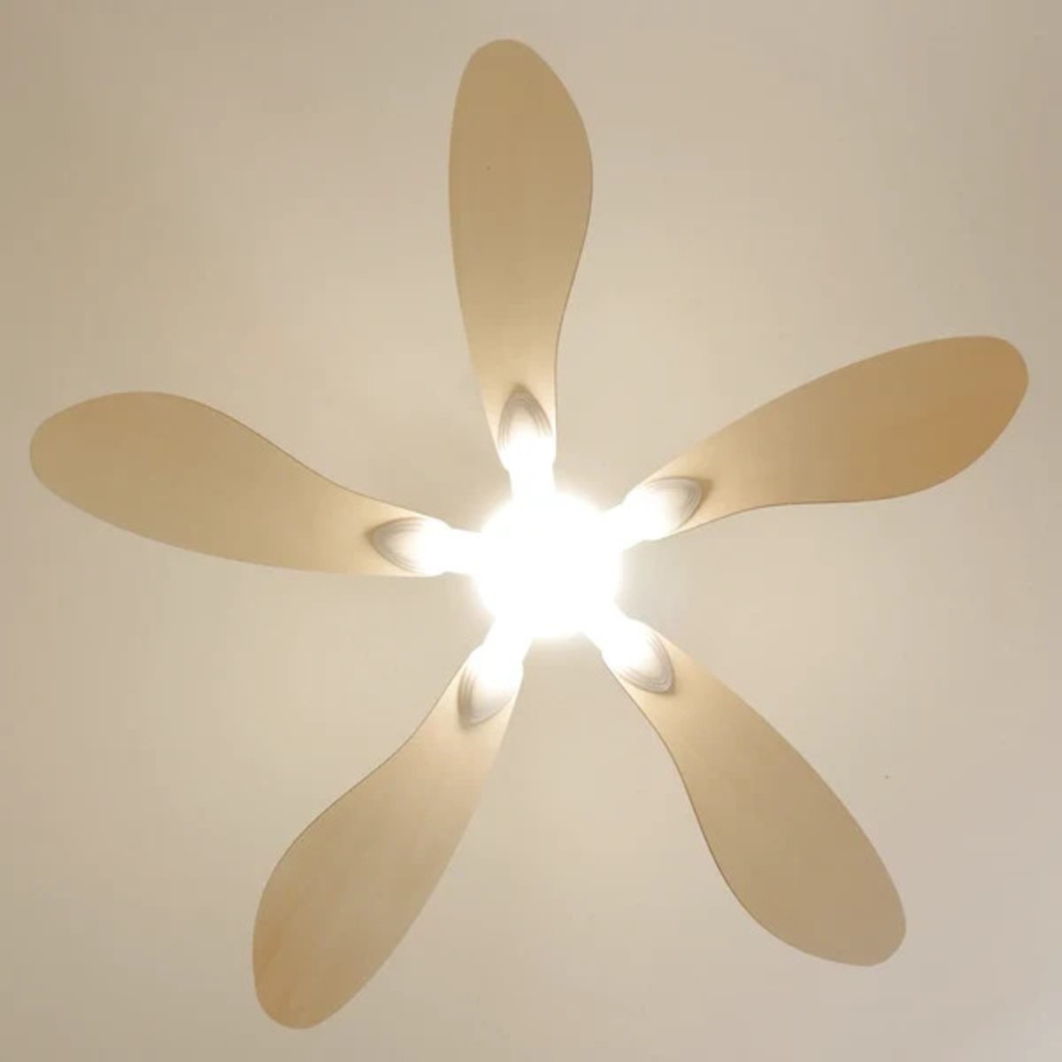 Plafonnier ventilateur en bois de peuplier LIBELLULE bois clair, ATELIER LOUPIOTE