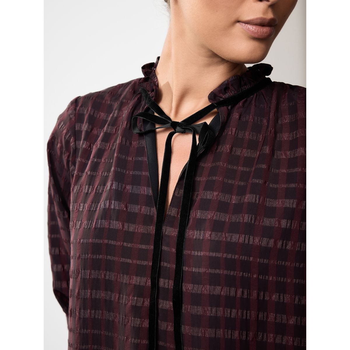 Robe courte à manches longues avec volants bordeaux check, NEXT