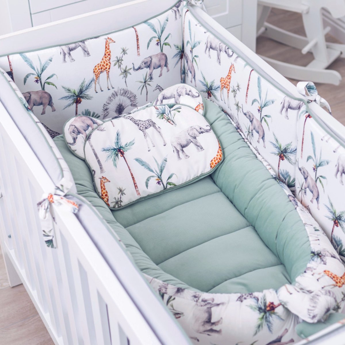 Cocon nid bébé matelassé réducteur de lit SAFARI safari, vert, gris, blanc, SEVIRA KIDS