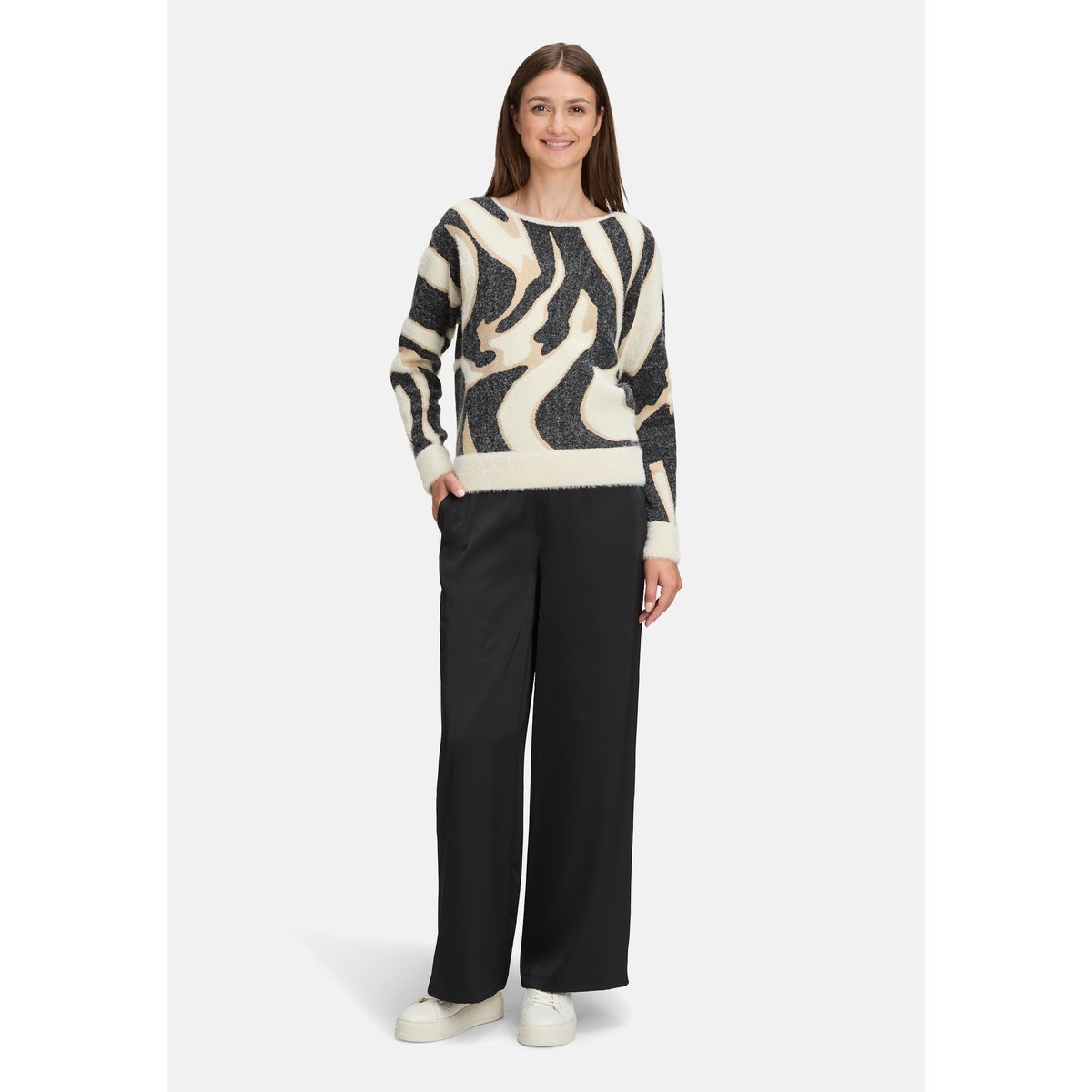Pull-over en maille à bordures côtelées blanc/noir, BETTY & CO