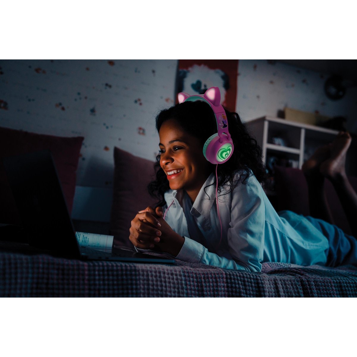 "Casque Barbie sans fil rechargeable lumineux avec oreilles de chat" rose, LEXIBOOK