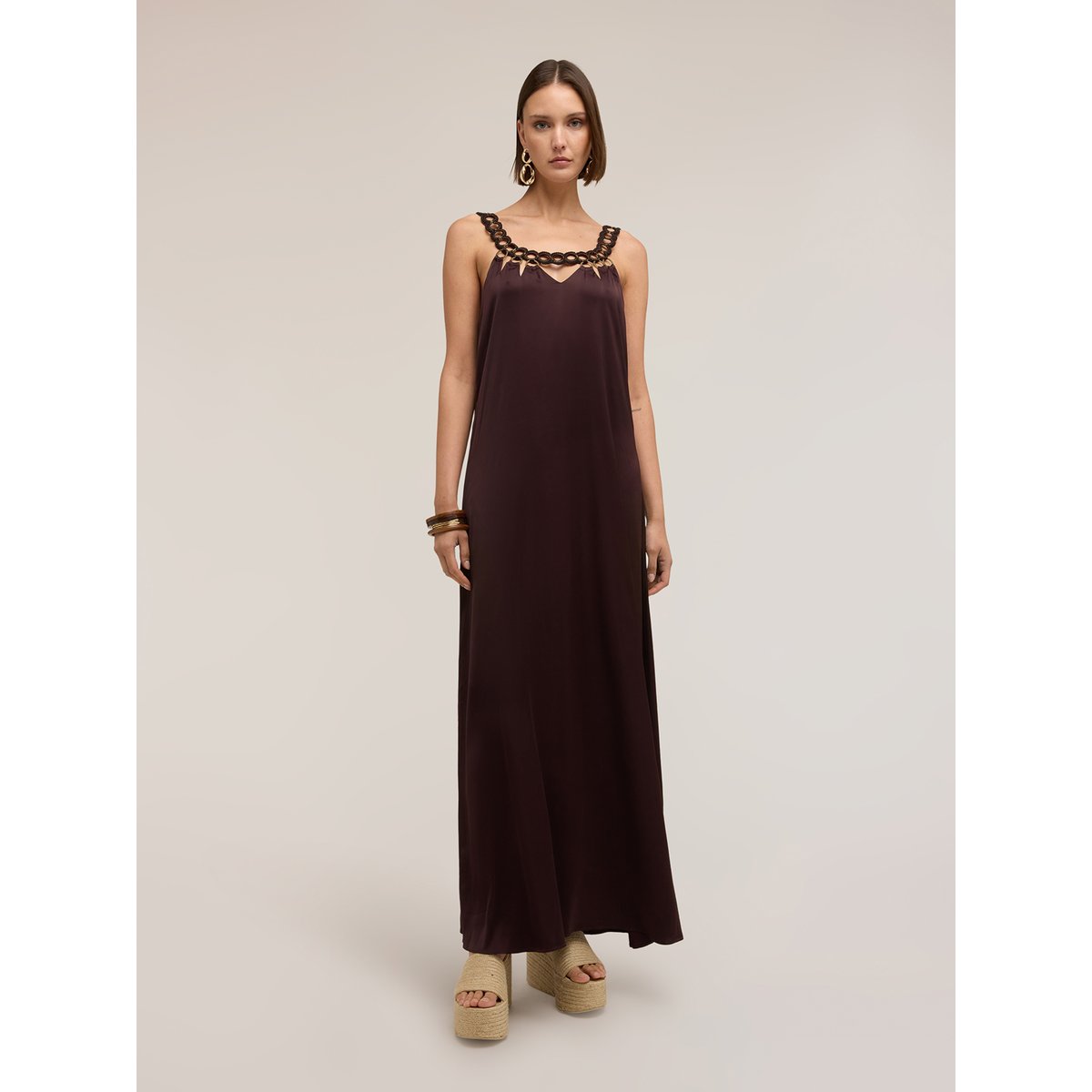 Robe longue avec détail métallique marron, MOTIVI
