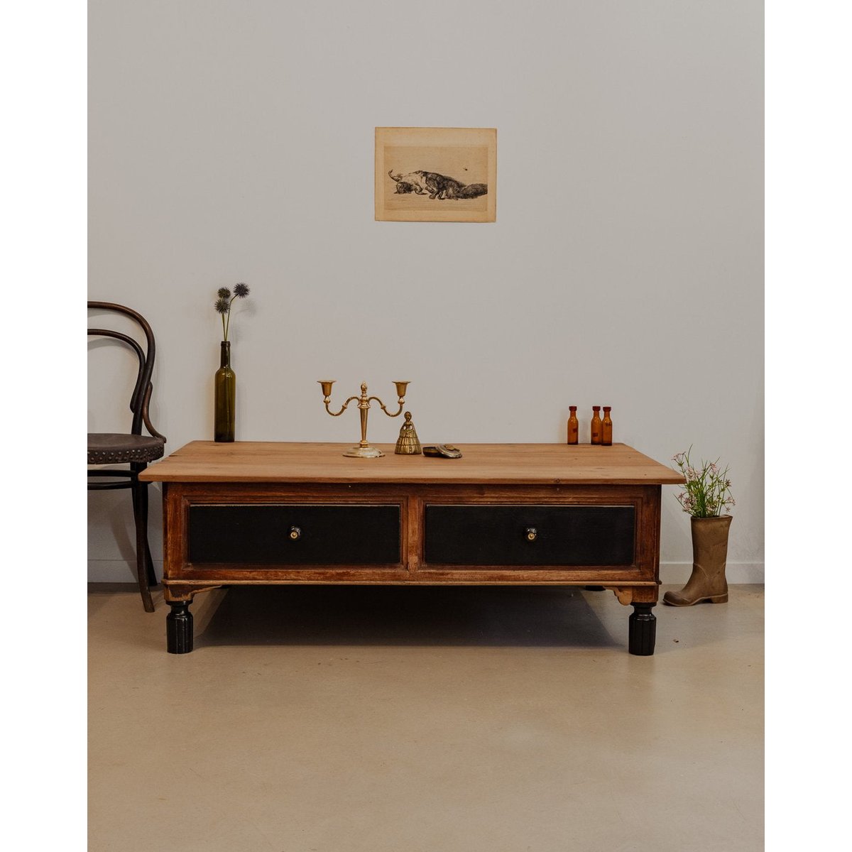 Table basse en bois Léonie N°882 - Bon état bois foncé, DEBONGOUT